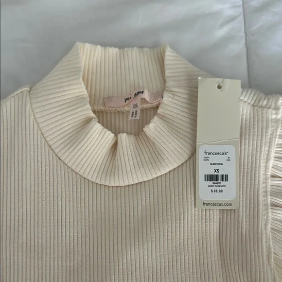 Miami Cream Sleeveless Ruffled Blouse - Picture 2 of 4